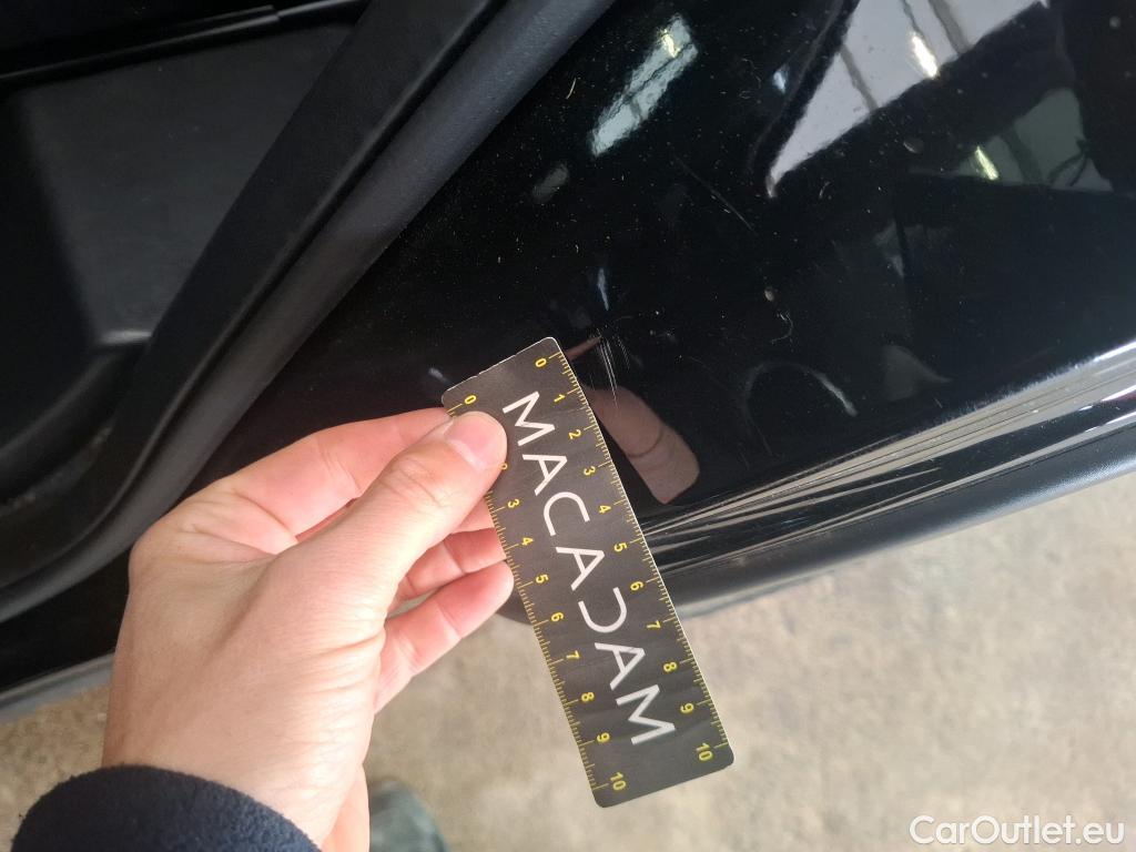  Land Rover  Discovery LAND ROVER  Sport / 2019 / 5P / SUV 1.5 P300e PHEV AUTO 4WD R-Dynamic S #30