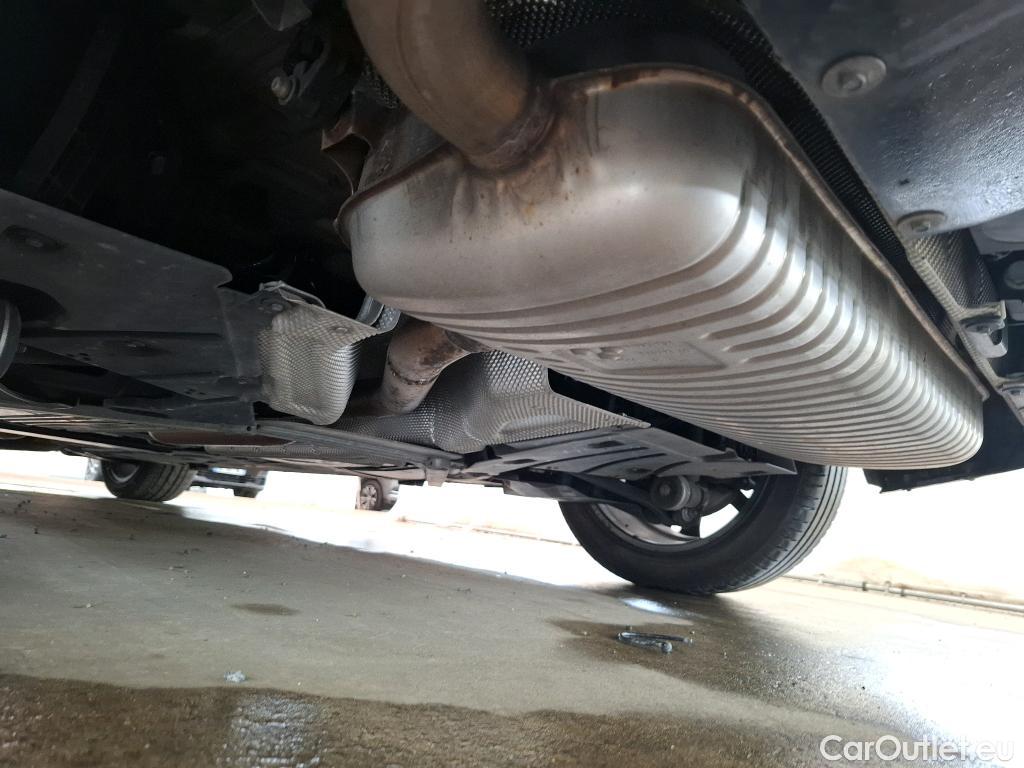  Bmw  Serie 1 Série 1 Berline 118 i Edition Sport 1.5 135CV BVA7 E6d #19