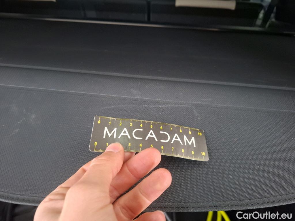  Land Rover  Discovery LAND ROVER  Sport / 2019 / 5P / SUV 1.5 P300e PHEV AUTO 4WD R-Dynamic S #23