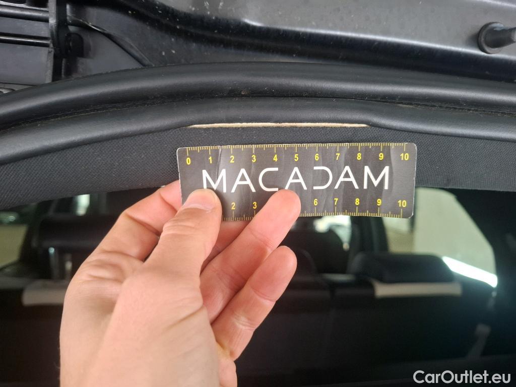  Land Rover  Discovery LAND ROVER  Sport / 2019 / 5P / SUV 1.5 P300e PHEV AUTO 4WD R-Dynamic S #32