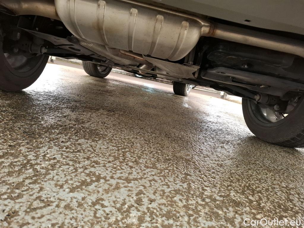  Bmw  X1 BMW  / 2022 / 5P / SUV sDrive18d xLine DKG7 #4