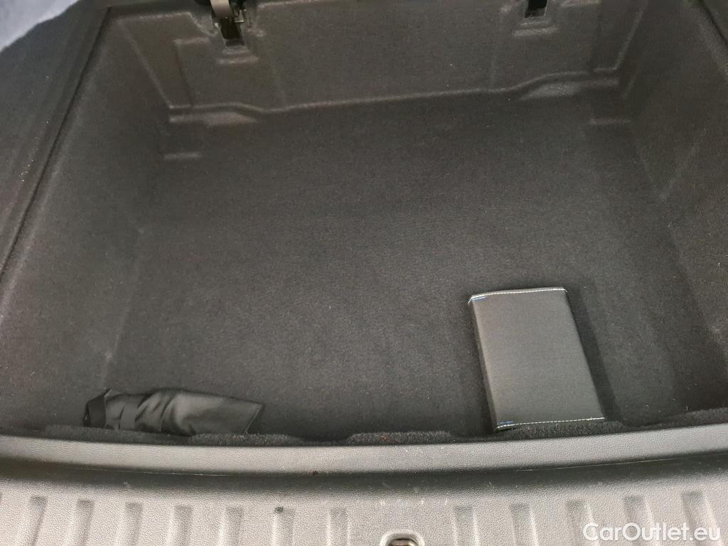  Bmw  X1 BMW  / 2022 / 5P / SUV sDrive18d xLine DKG7 #1