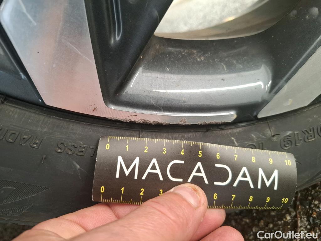  Hyundai  Tucson HYUNDAI  / 2020 / 5P / SUV 1.6 PHEV 265 HTRAC BUSINESS 4WD AUTO #16