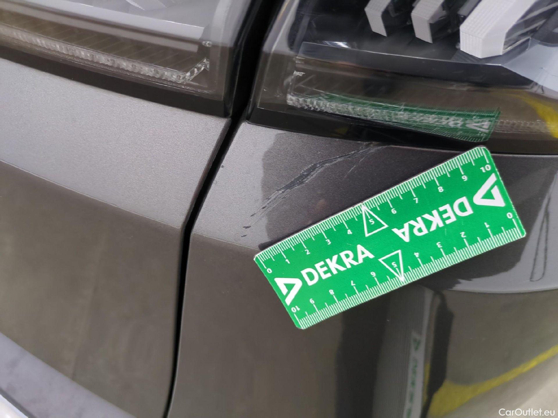  Peugeot  3008  Allure 1.5 HDi 130CV BVA8 E6d #52