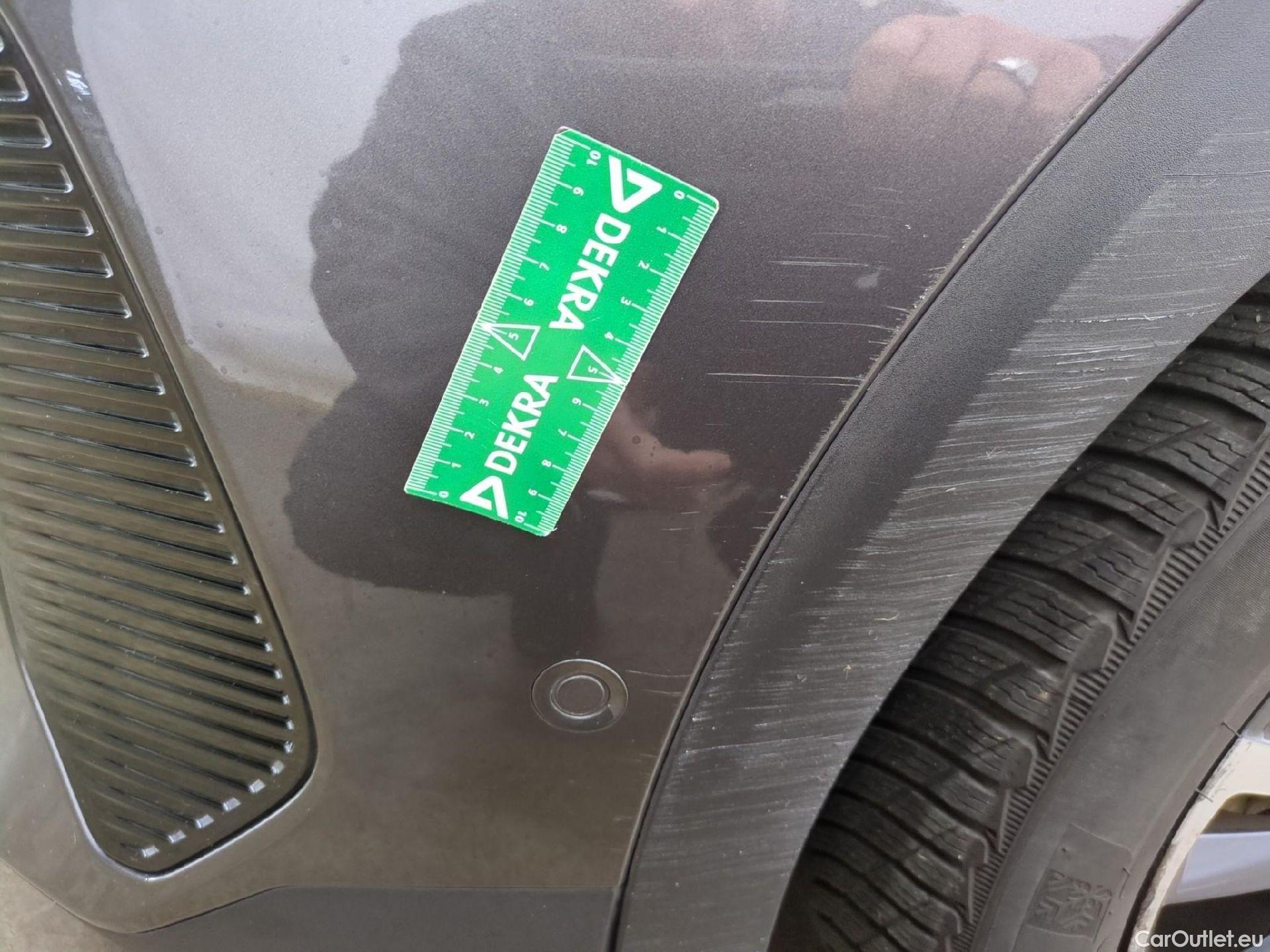  Peugeot  3008  Allure 1.5 HDi 130CV BVA8 E6d #41