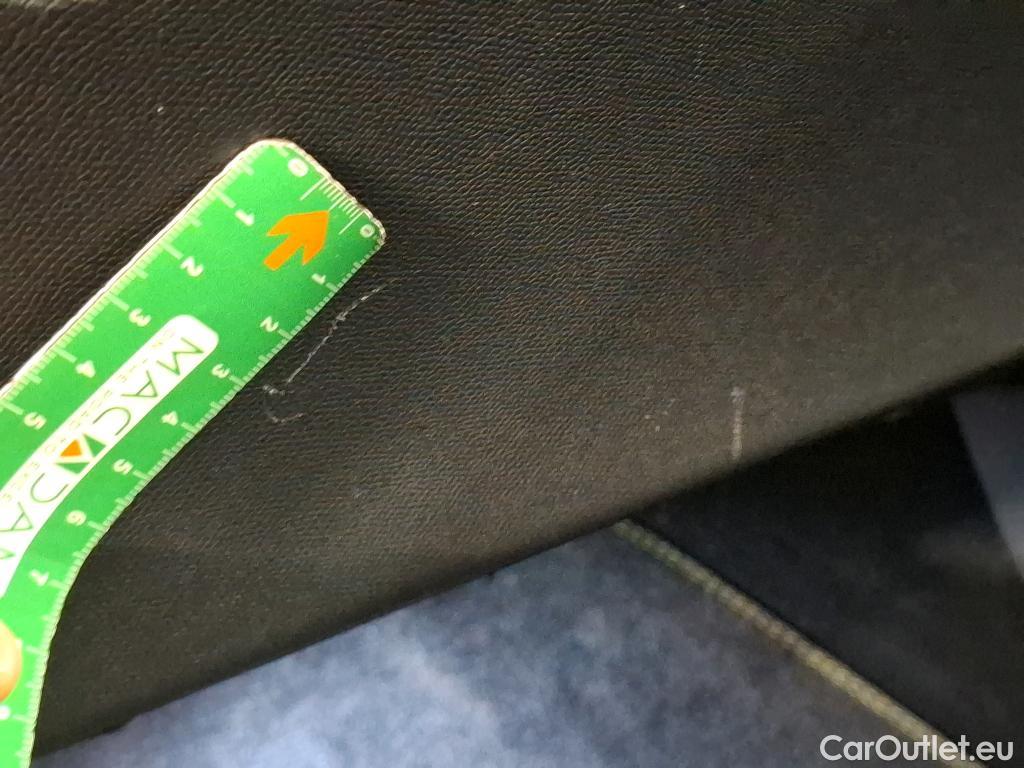  Peugeot  308 PEUGEOT  SW / 2021 / 5P / Break PHEV 180 E-EAT8 GT #9