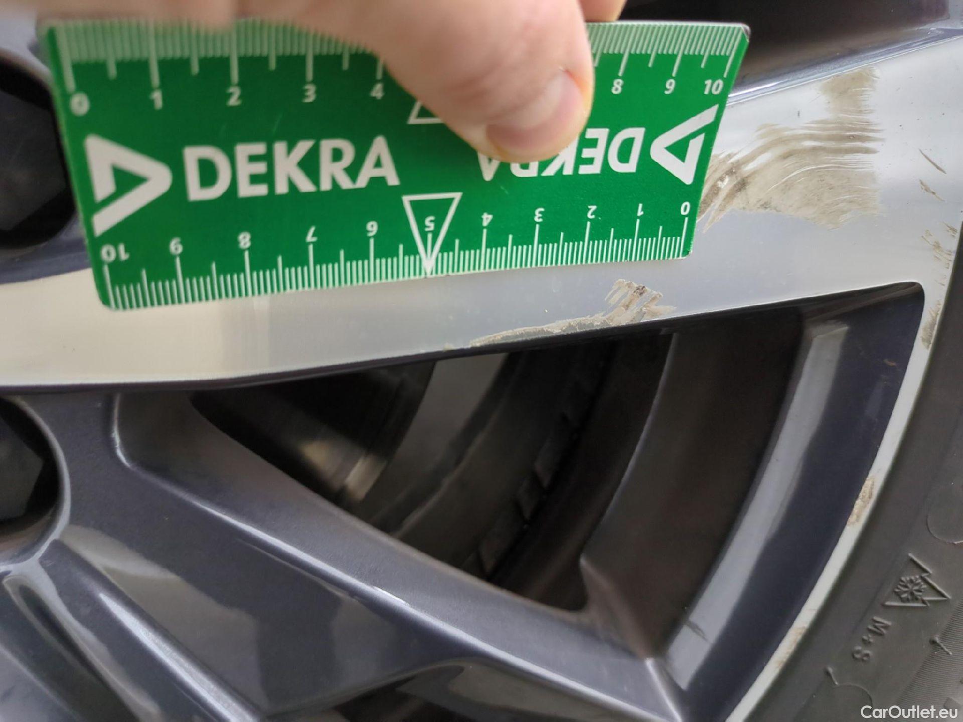  Peugeot  3008  Allure 1.5 HDi 130CV BVA8 E6d #12