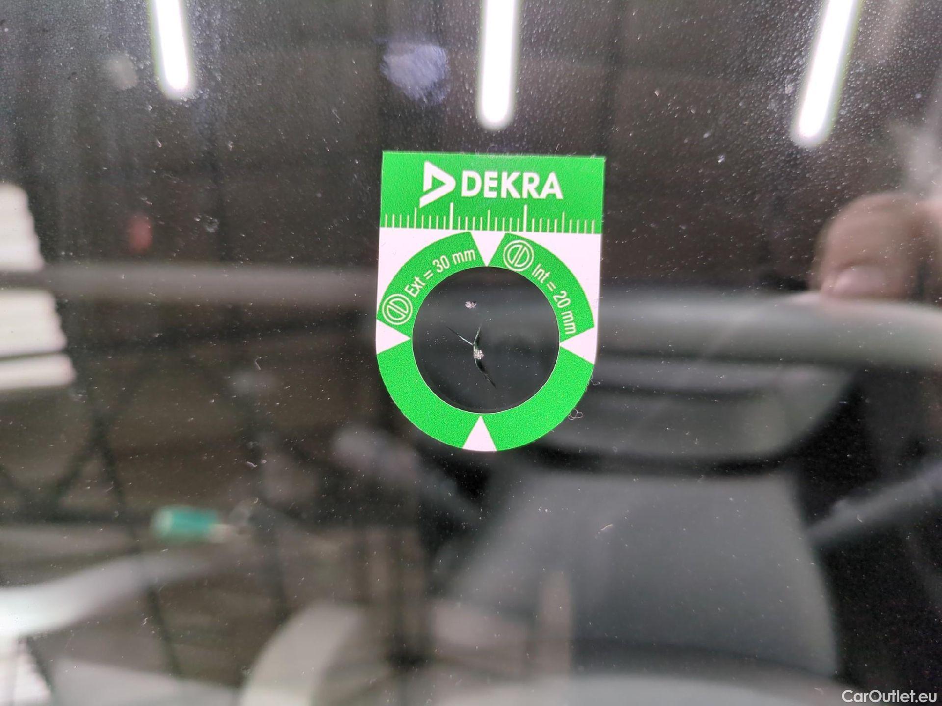  Renault  Trafic RENAULT  4p Combi Zen L2 dCi 120 SandS - 18 - 8 pl #8