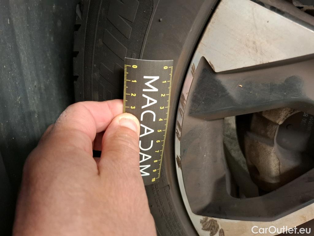  Peugeot  2008  Allure Business 1.5 HDi 130CV BVA8 E6d #2