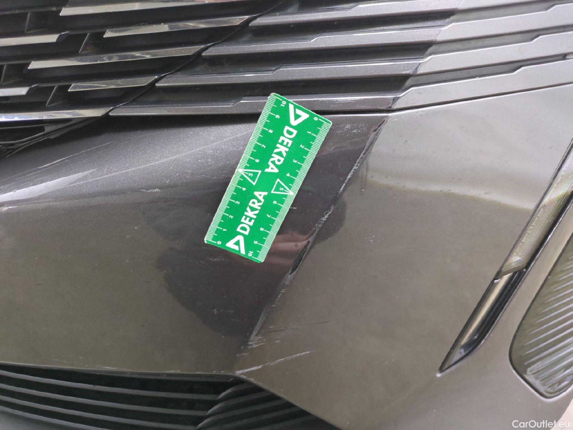  Peugeot  3008  Allure 1.5 HDi 130CV BVA8 E6d #42