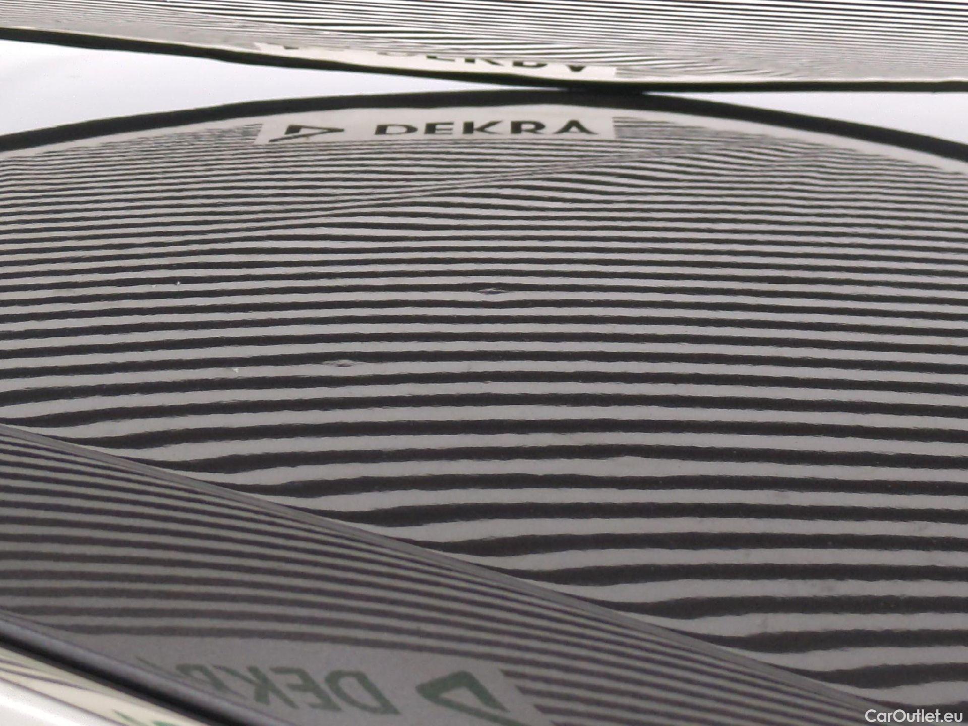  Peugeot  3008  Allure 1.5 HDi 130CV BVA8 E6d #33