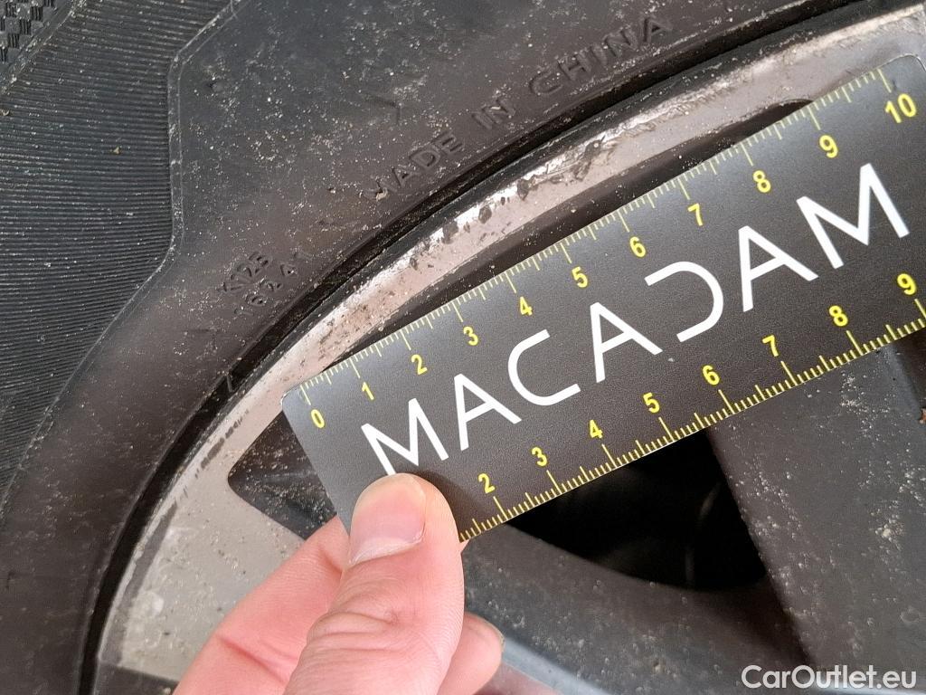  Peugeot  2008  Allure Business 1.2 PureTech 110CV BVA6 E6 #15