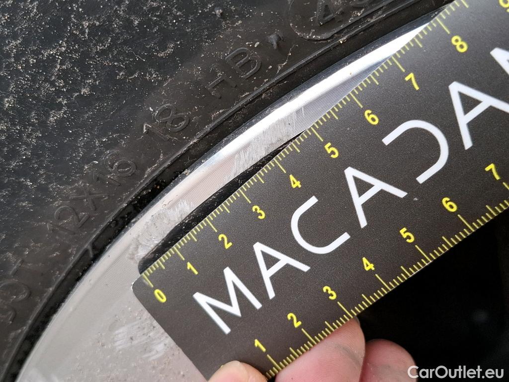  Peugeot  2008  Allure Business 1.2 PureTech 110CV BVA6 E6 #21