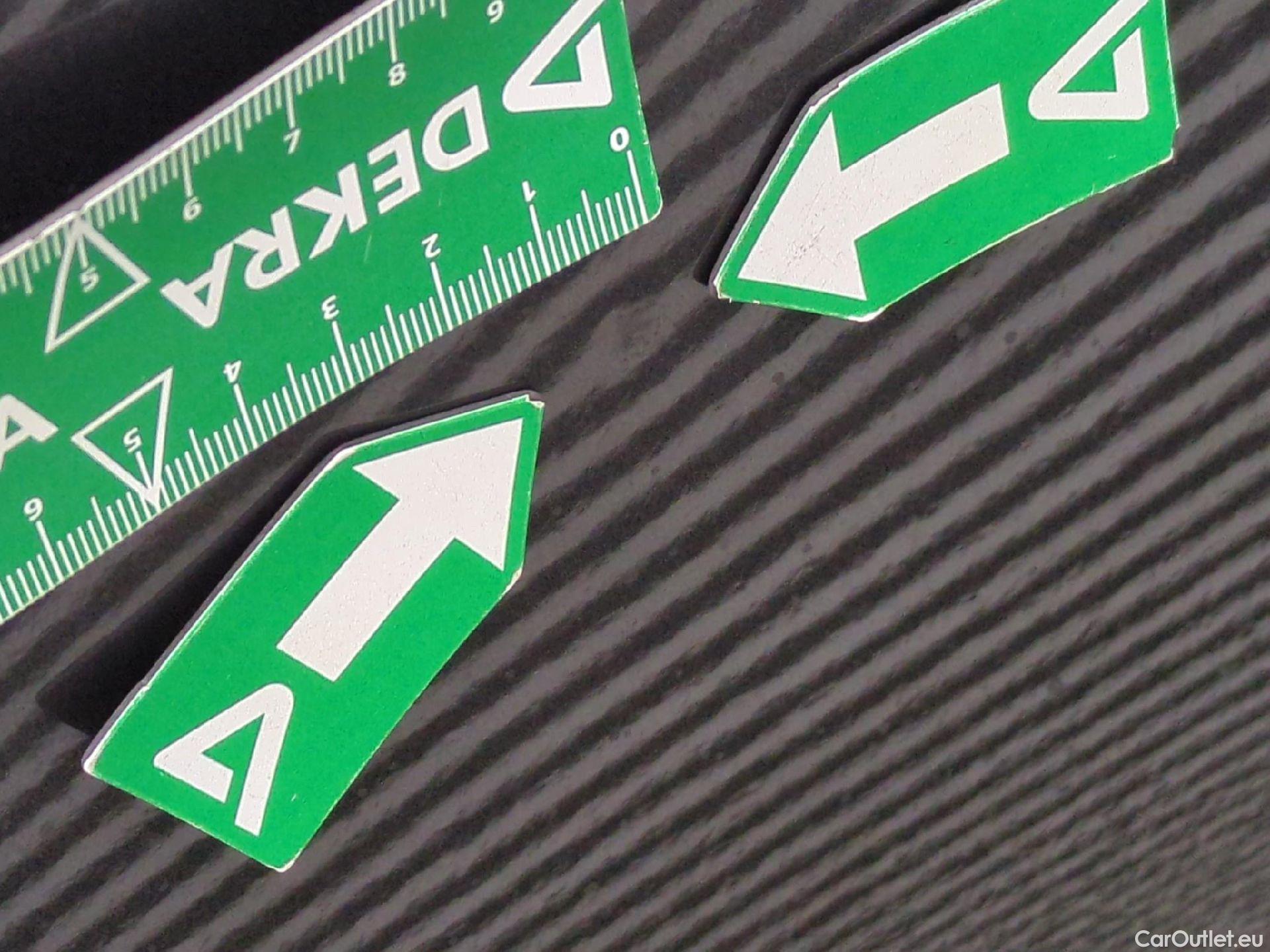  Peugeot  3008  Allure 1.5 HDi 130CV BVA8 E6d #29