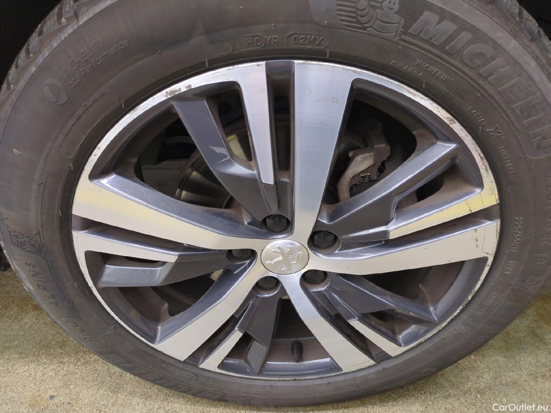  Peugeot  3008  Allure 1.5 HDi 130CV BVA8 E6d #5