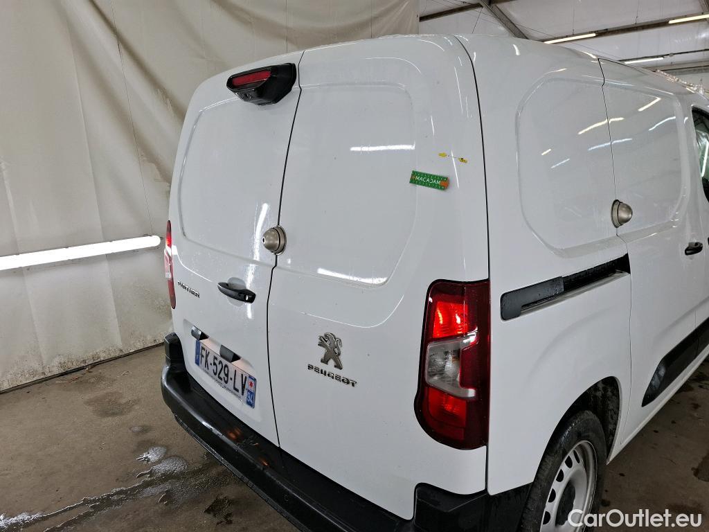  Peugeot  Partner PEUGEOT  / 2018 / 4P / Fourgonnette BHDI 130 EAT88 S&S 650KG STD ASPHALT #12