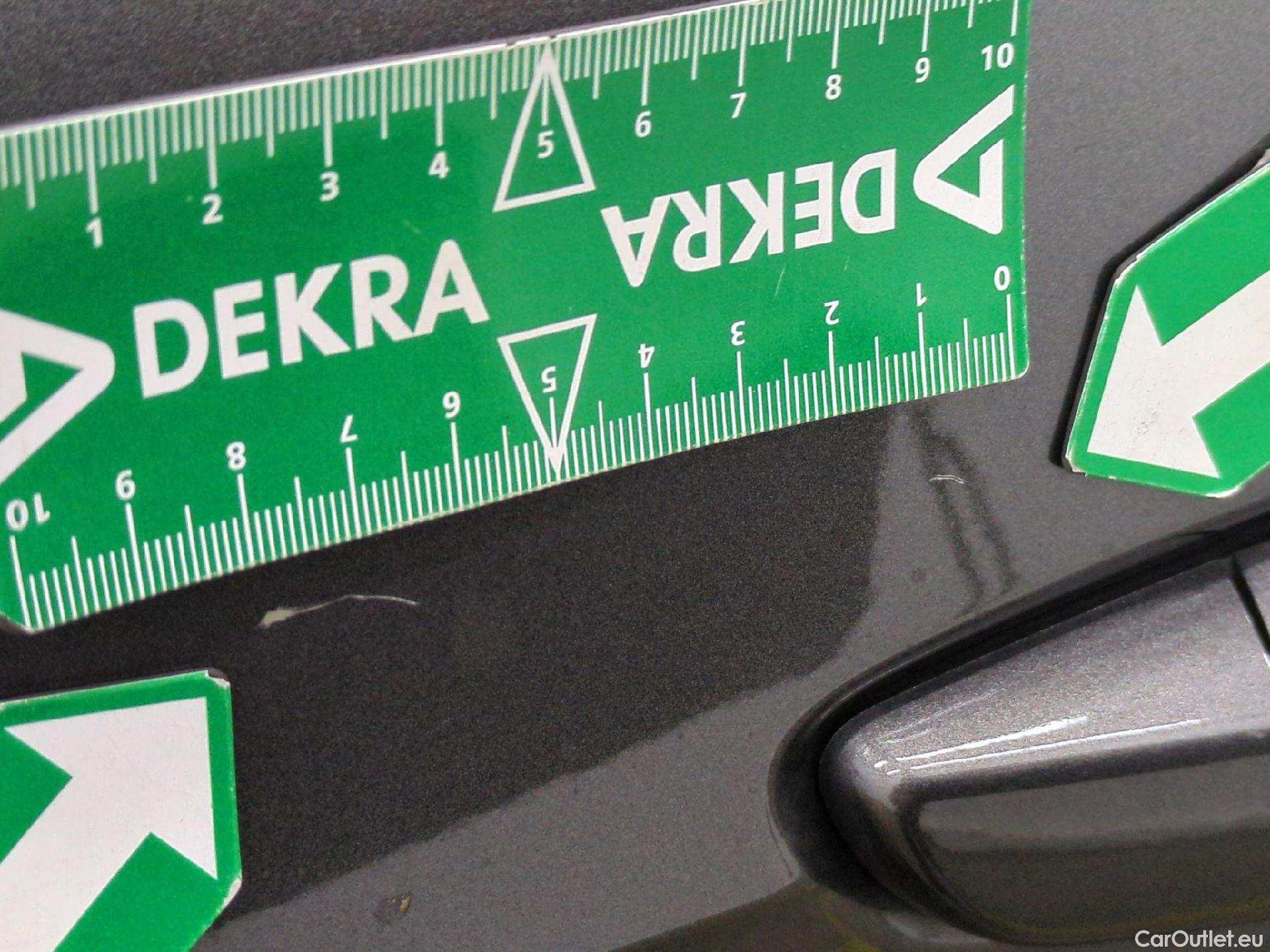  Peugeot  3008  Allure 1.5 HDi 130CV BVA8 E6d #31