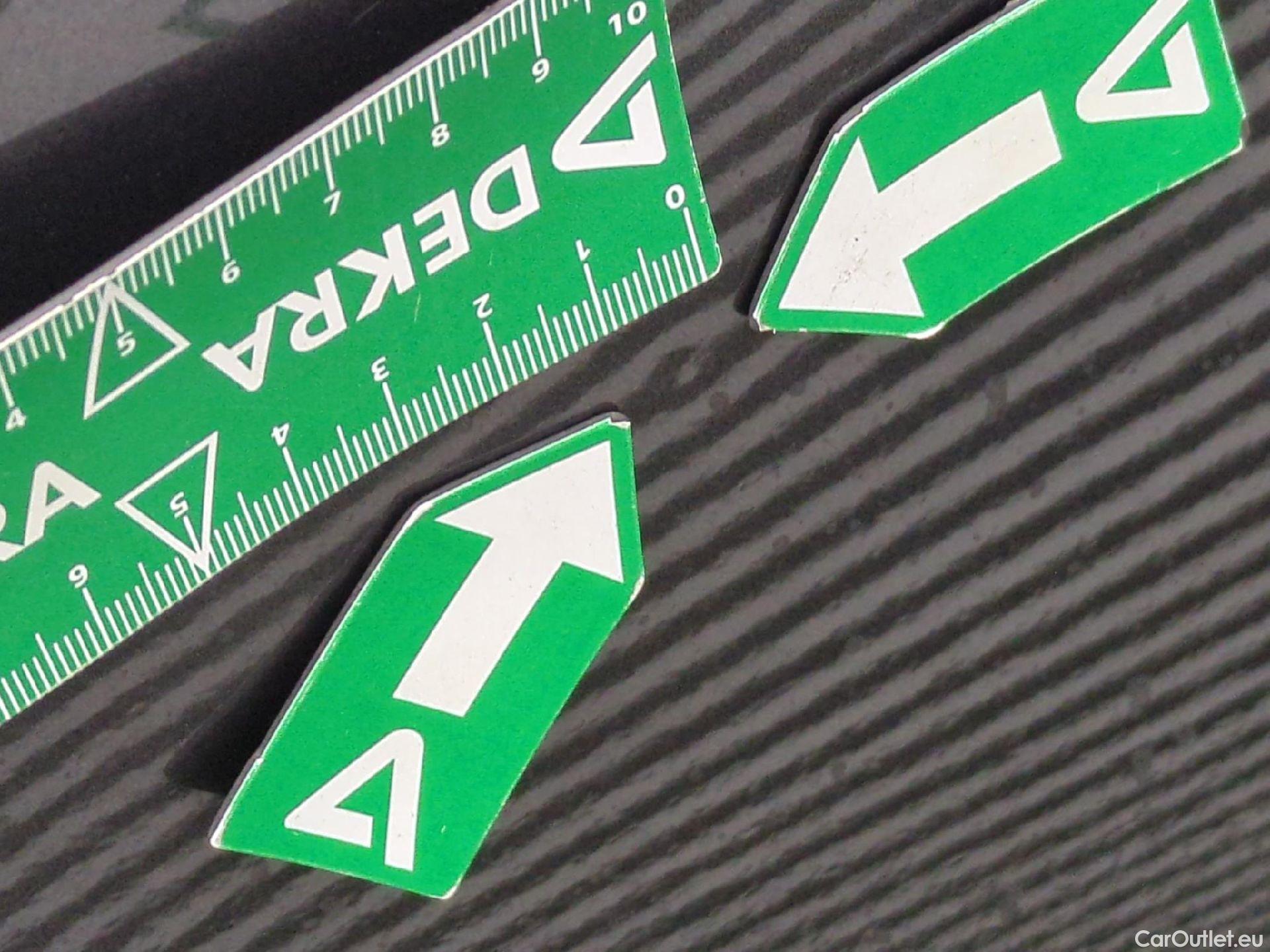  Peugeot  3008  Allure 1.5 HDi 130CV BVA8 E6d #30