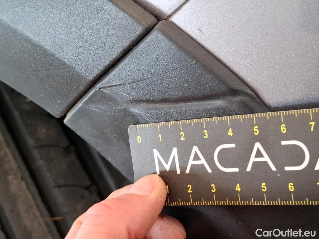  Peugeot  2008  Allure Business 1.2 PureTech 110CV BVA6 E6 #26