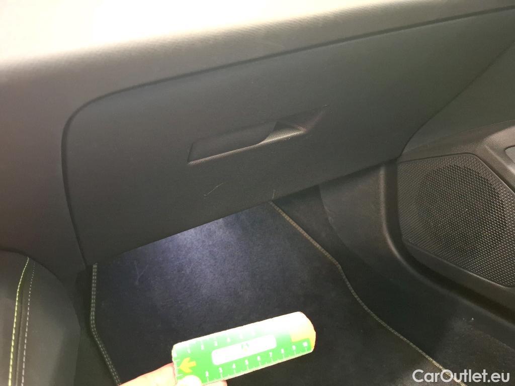  Peugeot  308 PEUGEOT  SW / 2021 / 5P / Break PHEV 180 E-EAT8 GT #8