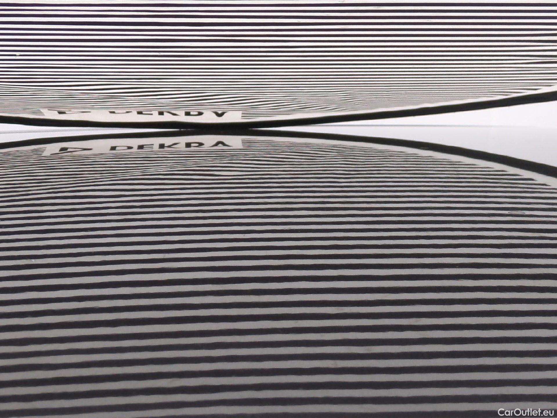  Peugeot  3008  Allure 1.5 HDi 130CV BVA8 E6d #37