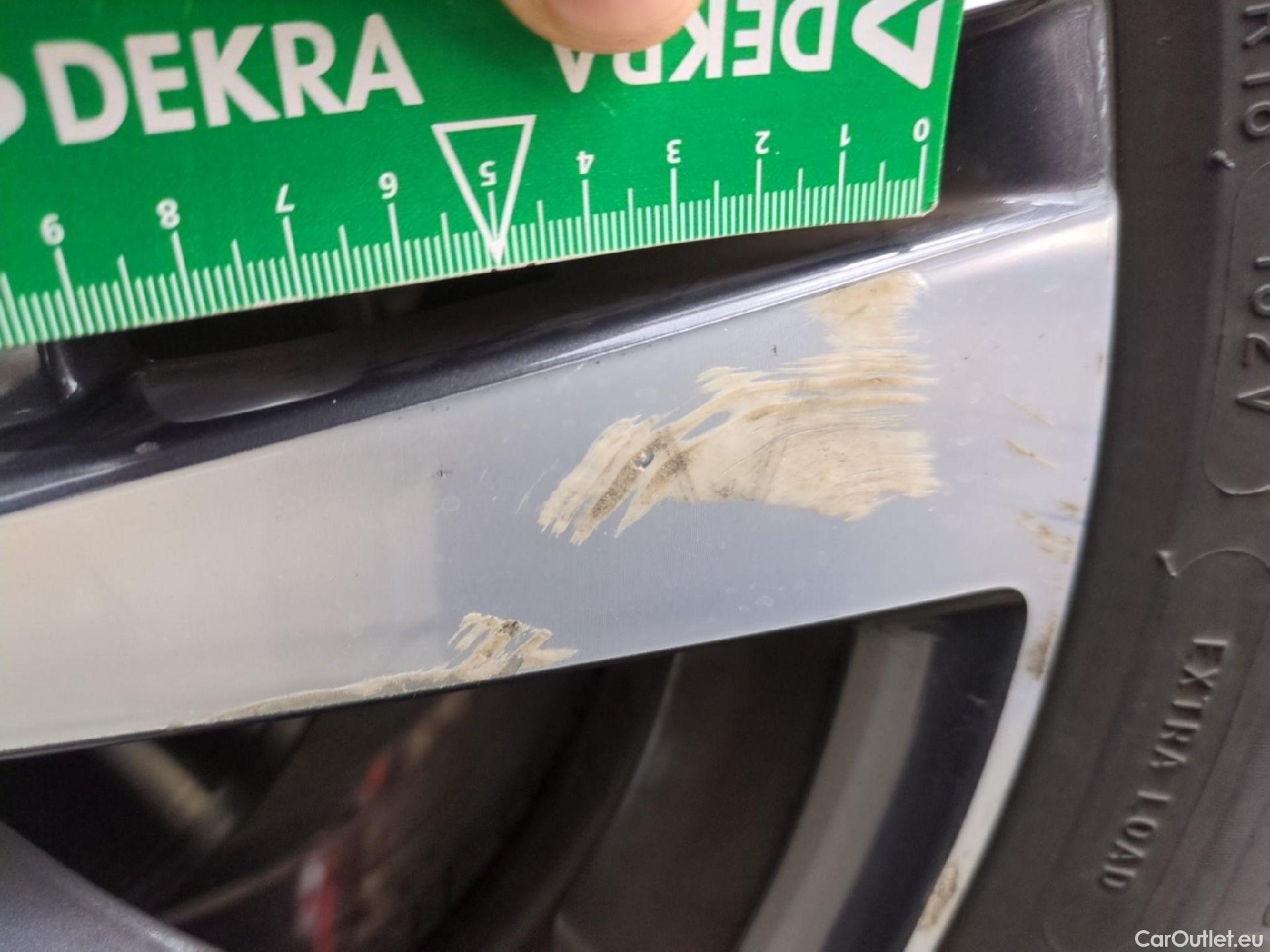  Peugeot  3008  Allure 1.5 HDi 130CV BVA8 E6d #10