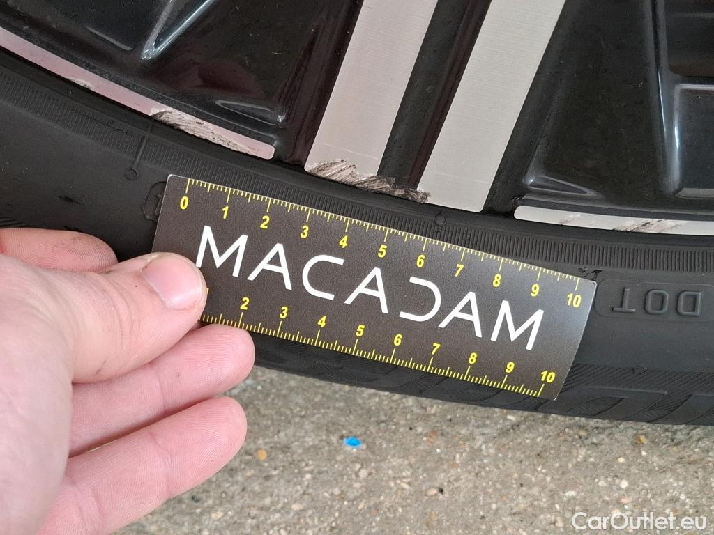  Volvo  XC90 VOLVO  / 2019 / 5P / SUV Recharge T8 AWD GT 8 Inscription #26