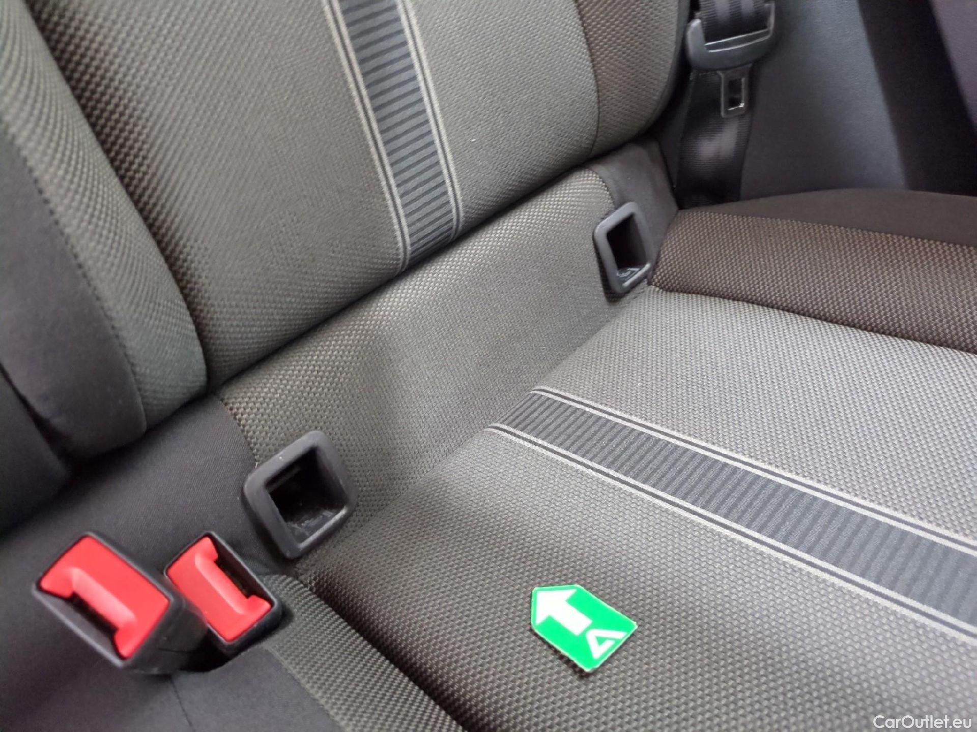  Volkswagen  T-ROC VOLKSWAGEN  / 2017 / 5P / SUV 1.0 TSI 110 LOUNGE #5