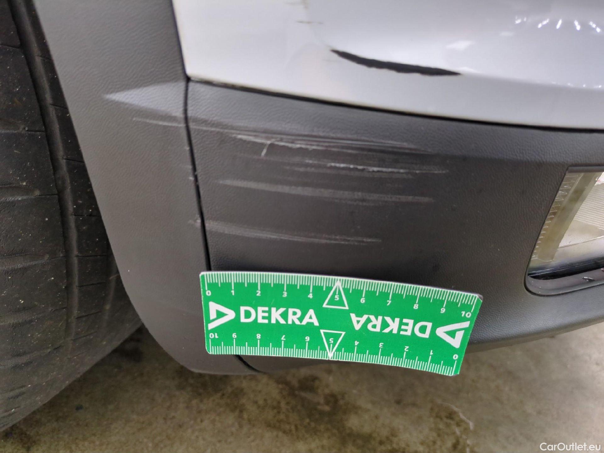  Volkswagen  T-ROC VOLKSWAGEN  / 2017 / 5P / SUV 1.0 TSI 110 LOUNGE #12