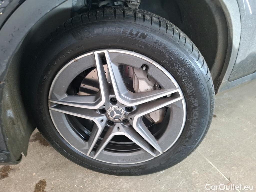  Mercedes  G-Klasee MERCEDES-BENZ GLC Coupe / 2019 / 5P / Coupé GLC 300 e AMG Line 4Matic #1