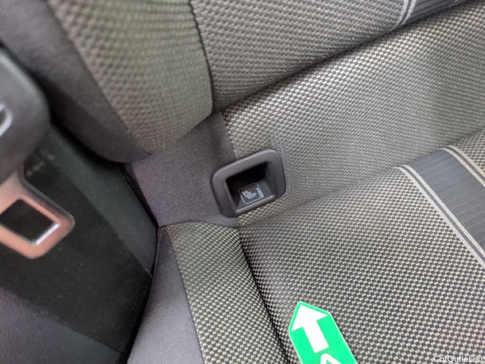  Volkswagen  T-ROC VOLKSWAGEN  / 2017 / 5P / SUV 1.0 TSI 110 LOUNGE #4