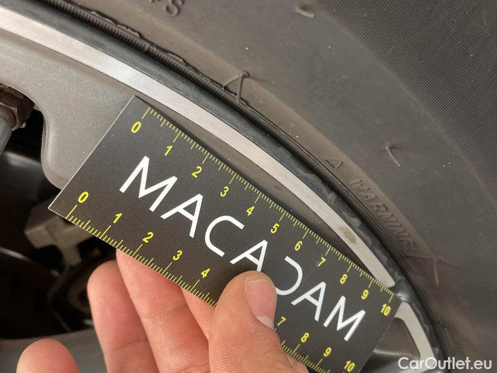  Mercedes  G-Klasee MERCEDES-BENZ GLC Coupe / 2019 / 5P / Coupé GLC 220 d Business Line 4Matic #17