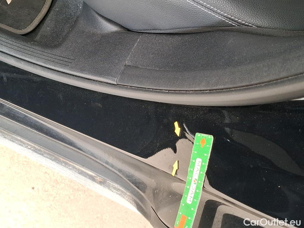  Mercedes  G-Klasee MERCEDES-BENZ GLC Coupe / 2019 / 5P / Coupé GLC 300 e AMG Line 4Matic #13