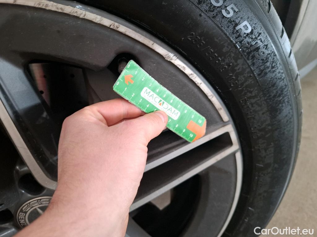  Mercedes  G-Klasee MERCEDES-BENZ GLC Coupe / 2019 / 5P / Coupé GLC 300 e AMG Line 4Matic #4