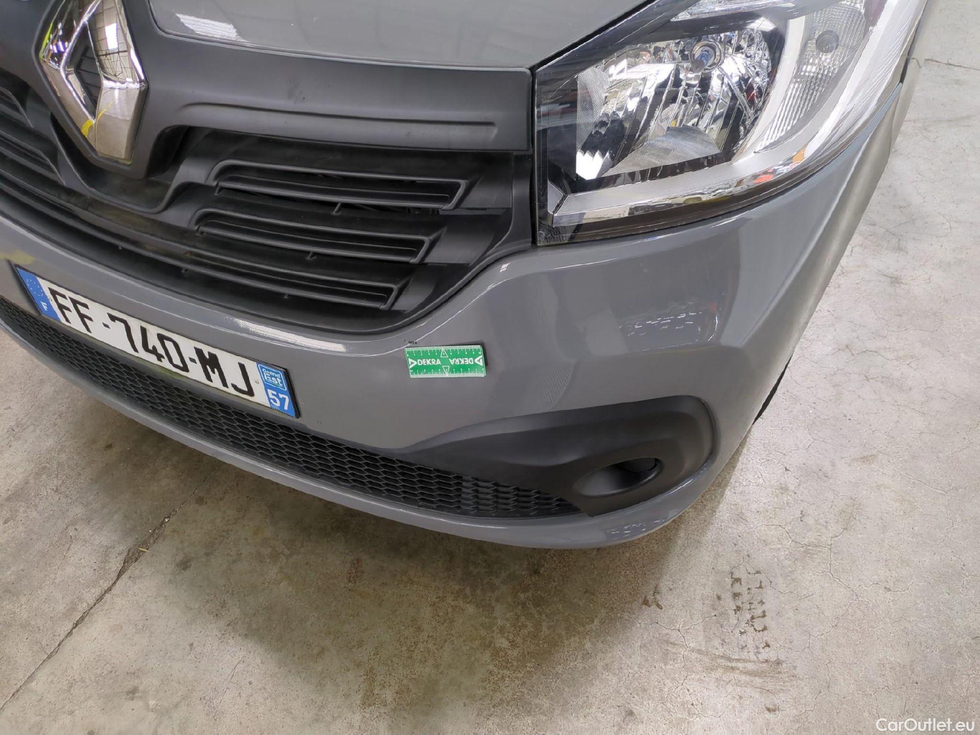  Renault  Trafic RENAULT  4p Combi Zen L2 dCi 120 SandS - 18 - 8 pl #24