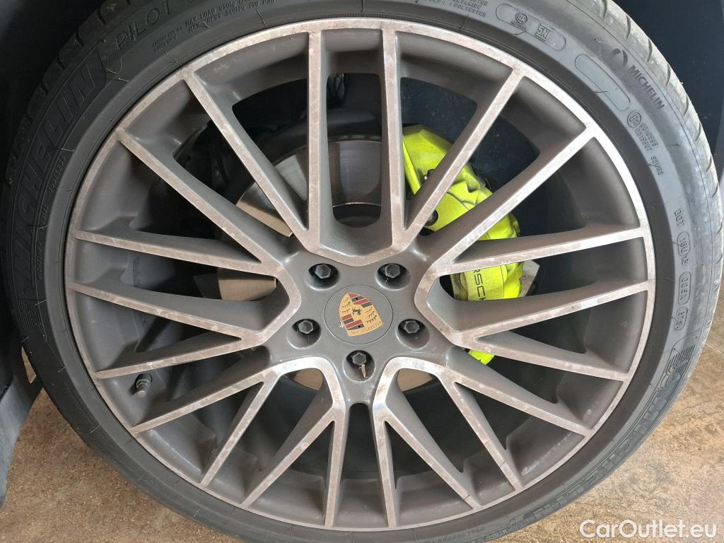  Porsche  Cayenne PORSCHE  Coupé / 2019 / 5P / SUV 3.0 V6 E-HYBRID AUTO #43