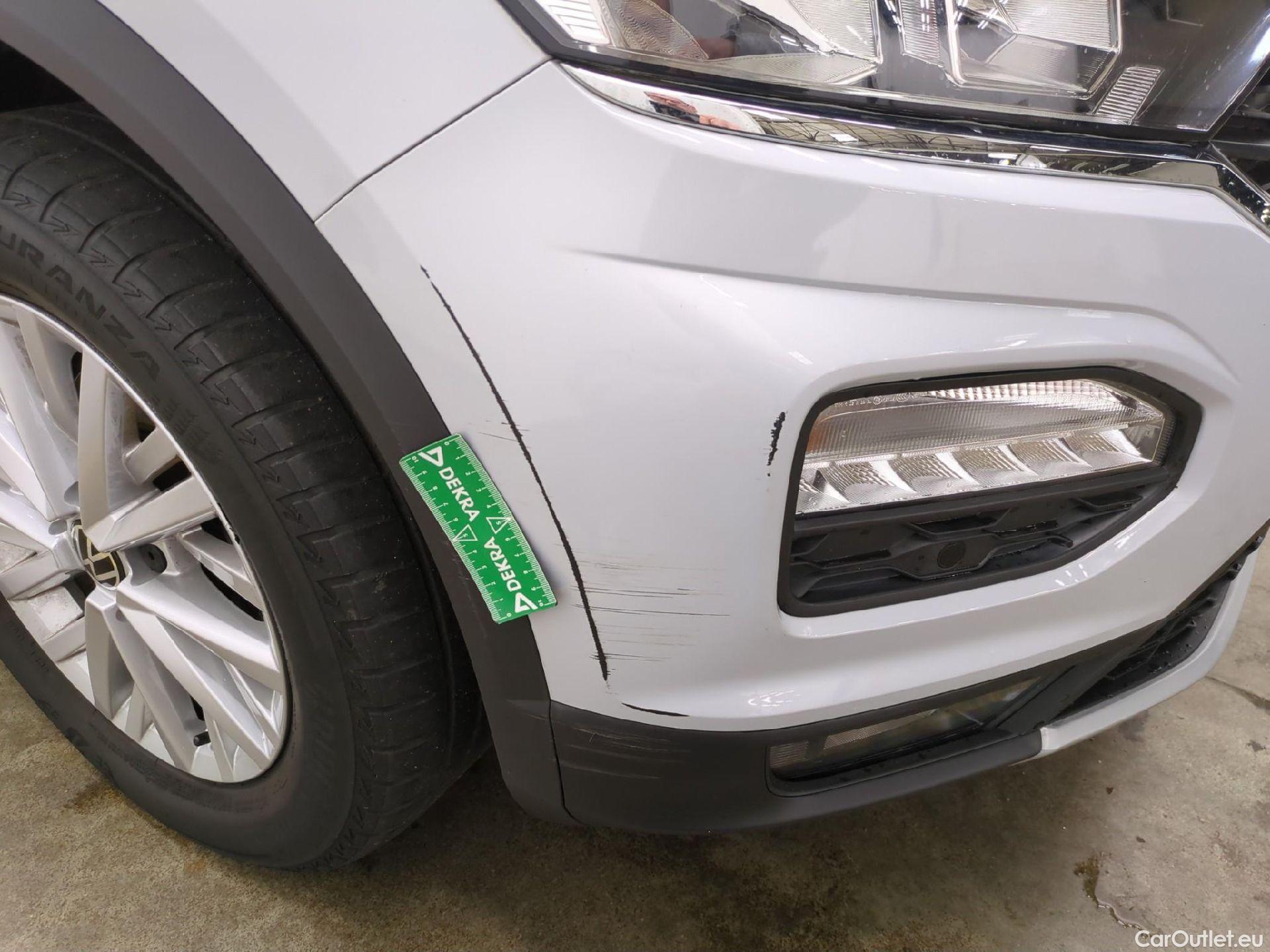  Volkswagen  T-ROC VOLKSWAGEN  / 2017 / 5P / SUV 1.0 TSI 110 LOUNGE #10