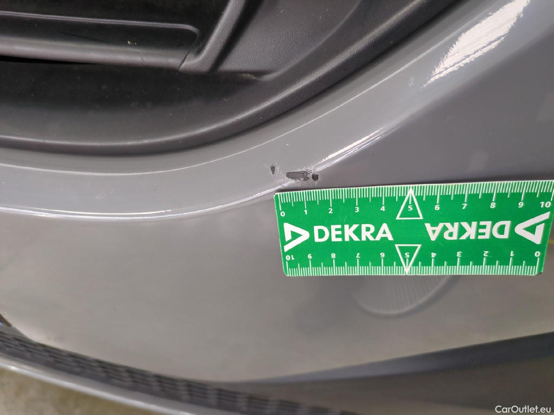  Renault  Trafic RENAULT  4p Combi Zen L2 dCi 120 SandS - 18 - 8 pl #23