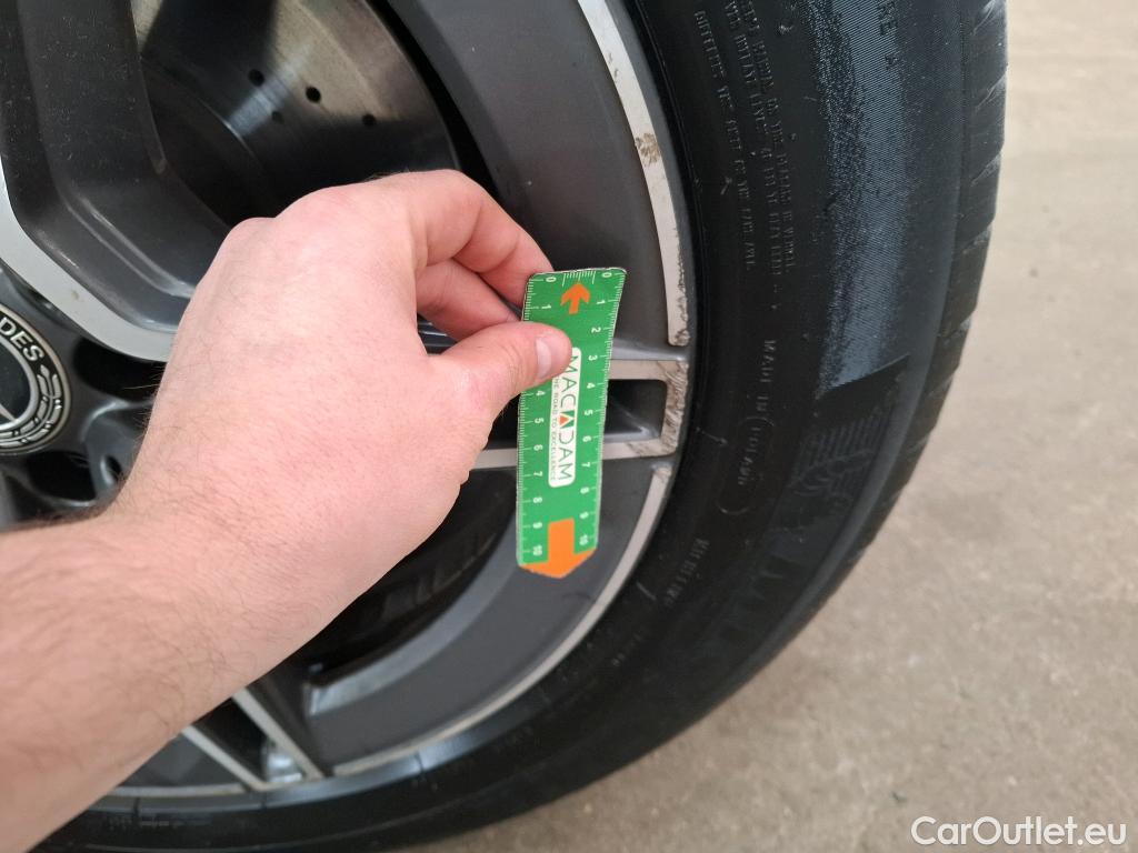  Mercedes  G-Klasee MERCEDES-BENZ GLC Coupe / 2019 / 5P / Coupé GLC 300 e AMG Line 4Matic #10