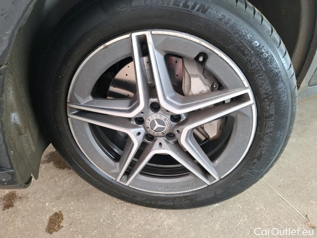  Mercedes  G-Klasee MERCEDES-BENZ GLC Coupe / 2019 / 5P / Coupé GLC 300 e AMG Line 4Matic #2