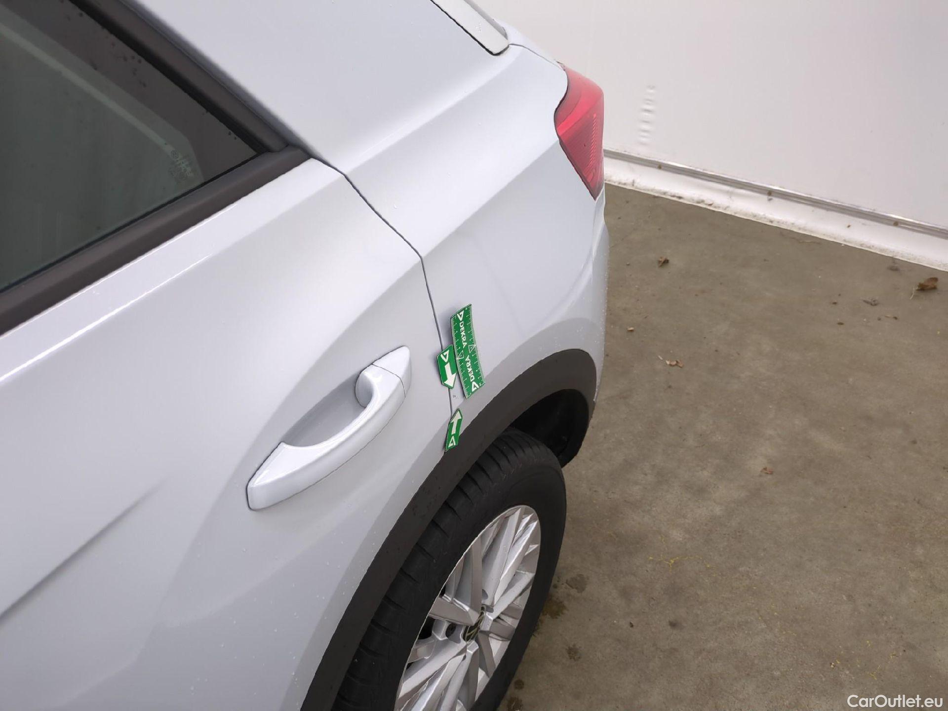  Volkswagen  T-ROC VOLKSWAGEN  / 2017 / 5P / SUV 1.0 TSI 110 LOUNGE #16