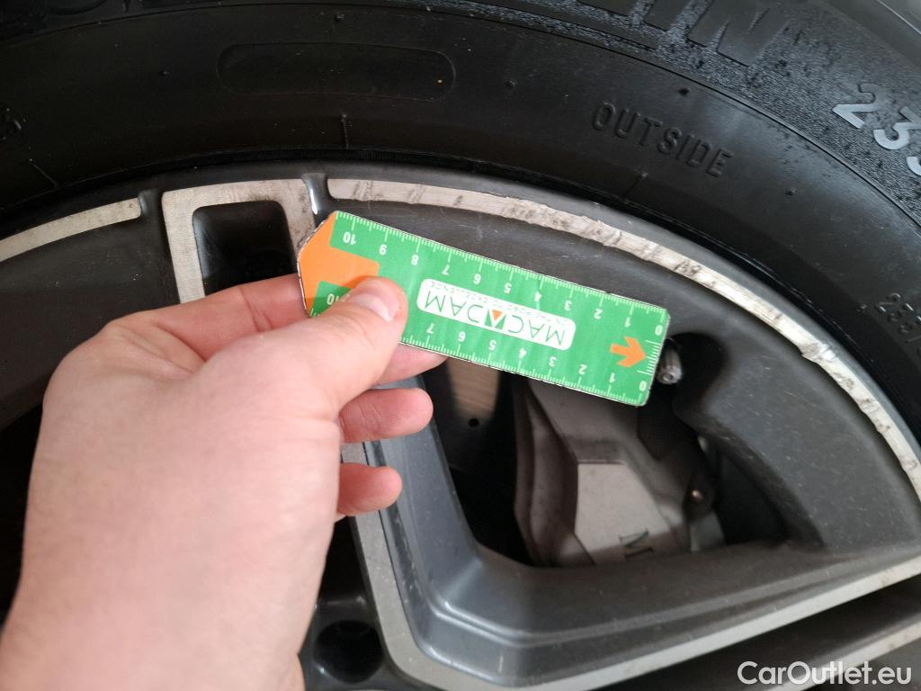  Mercedes  G-Klasee MERCEDES-BENZ GLC Coupe / 2019 / 5P / Coupé GLC 300 e AMG Line 4Matic #3