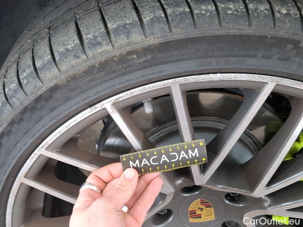  Porsche  Cayenne PORSCHE  Coupé / 2019 / 5P / SUV 3.0 V6 E-HYBRID AUTO #28