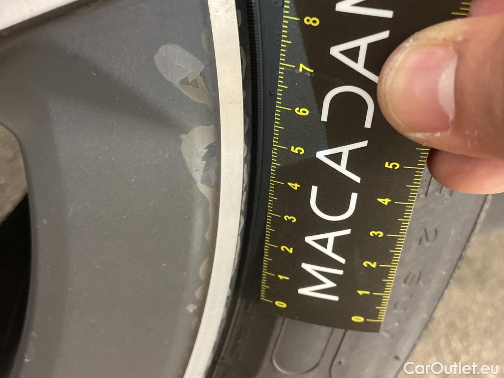  Mercedes  G-Klasee MERCEDES-BENZ GLC Coupe / 2019 / 5P / Coupé GLC 220 d Business Line 4Matic #13