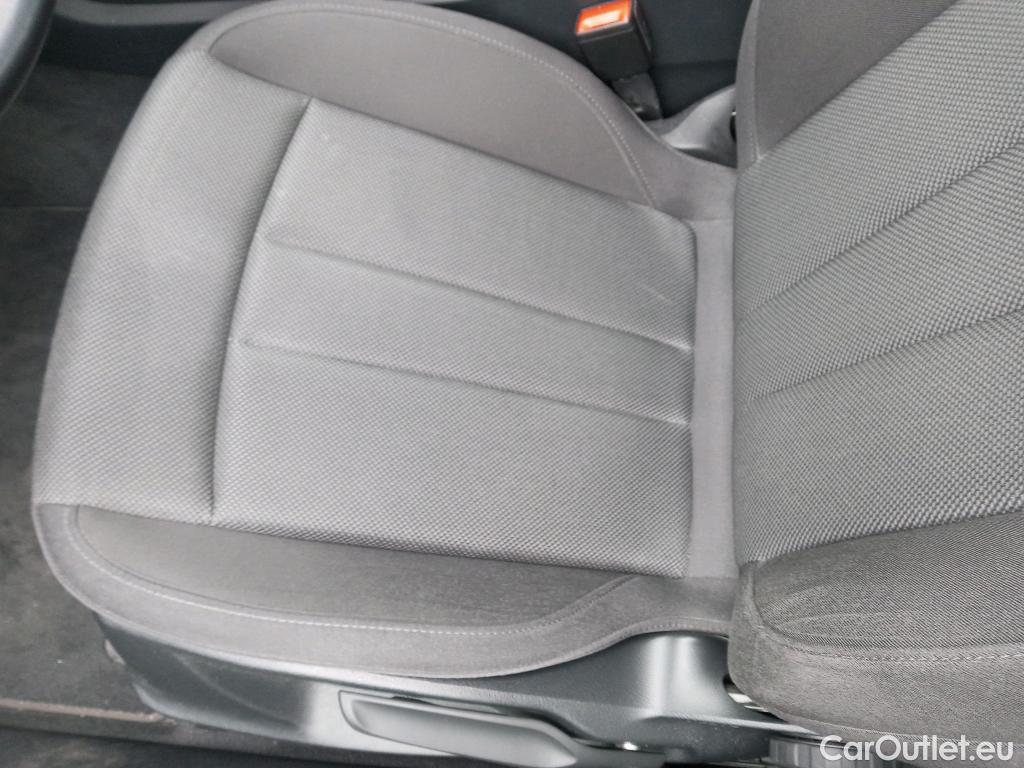  Audi  A4 AUDI  / 2019 / 4P / sedán Advanced 30 TDI 100kW (136CV) S tronic #12