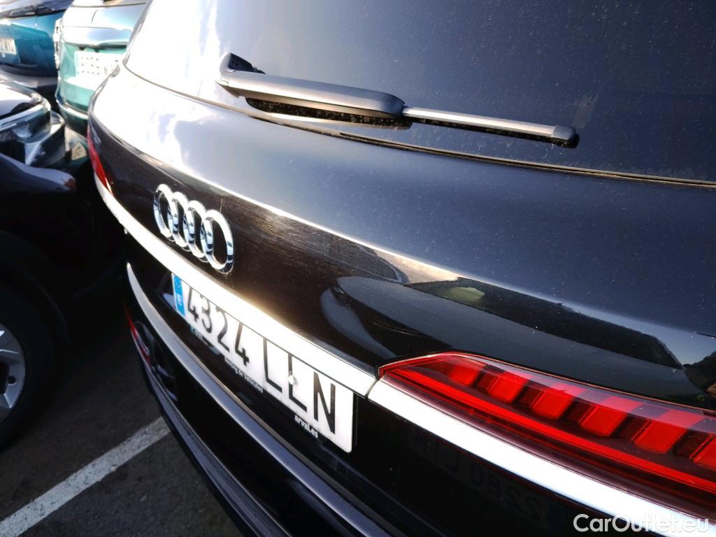  Audi  Q7 AUDI  / 2019 / 5P / todoterreno S line 60 TFSIe 335kW(456CV) quattro tip #4