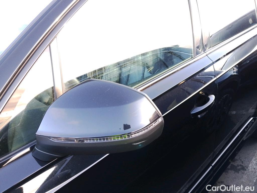  Audi  Q7 AUDI  / 2019 / 5P / todoterreno S line 60 TFSIe 335kW(456CV) quattro tip #34