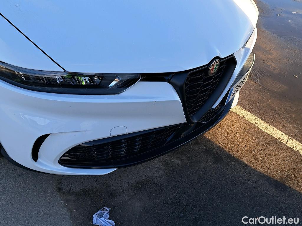  Alfa Romeo  TONALE Alfa Romeo  / 2022 / 5P / todoterreno 1.5 MHEV GASOLINA 130 CV SPRINT FWD #7