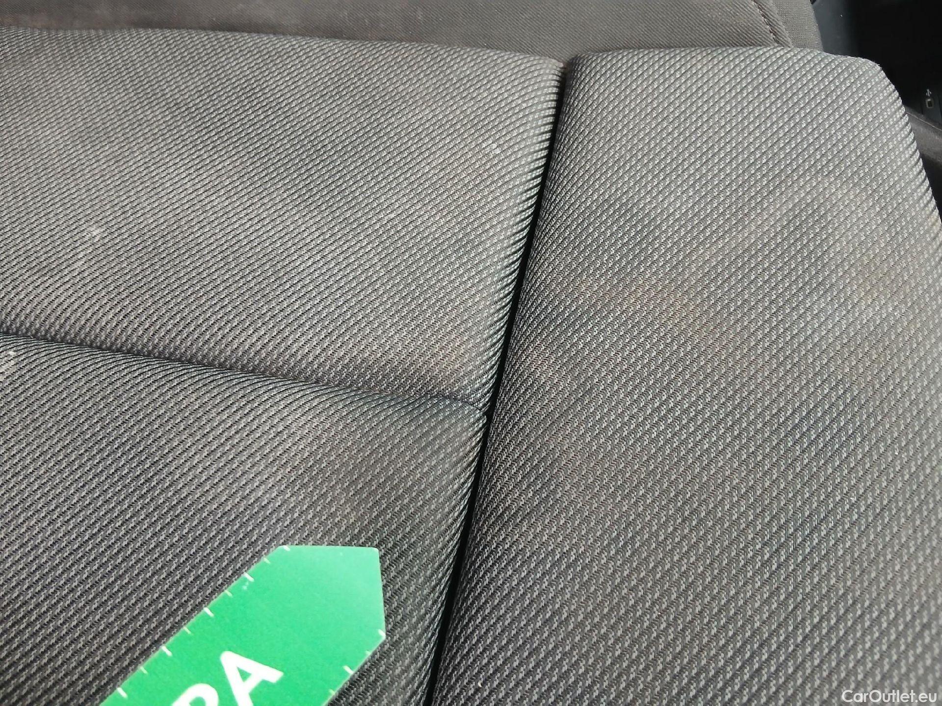  Audi  Q4 E-Tron AUDI Q4 Sportback e-tron / 2021 / 5P / todoterreno Black line edition 35 e-tron 125kW 55kWh #26