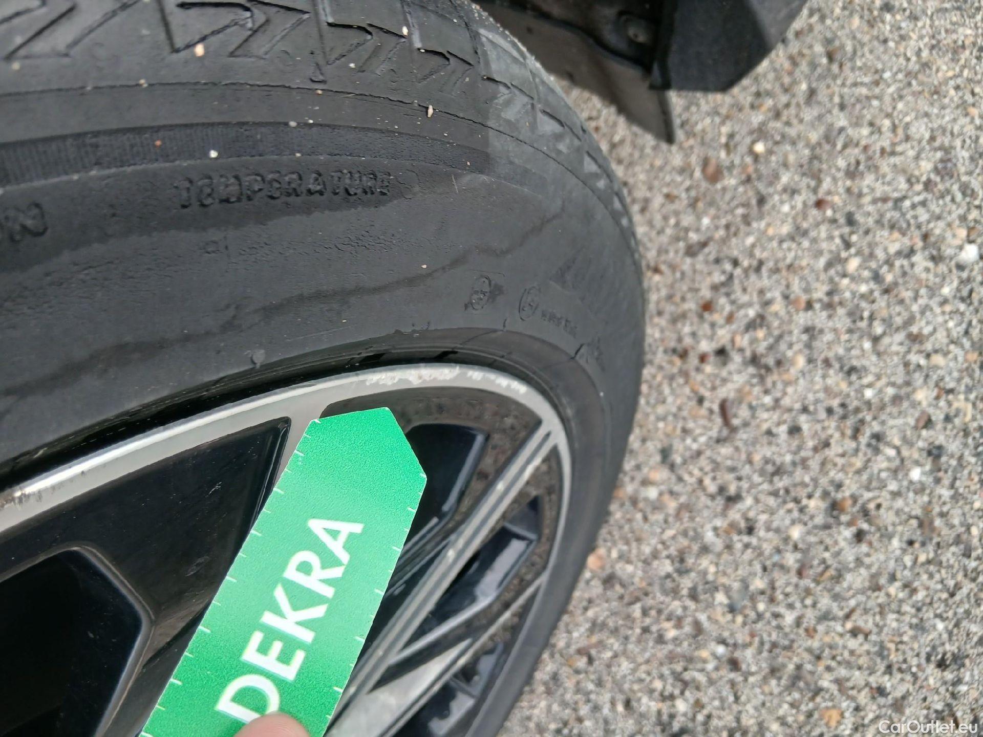  Audi  Q4 E-Tron AUDI Q4 Sportback e-tron / 2021 / 5P / todoterreno Black line edition 35 e-tron 125kW 55kWh #20